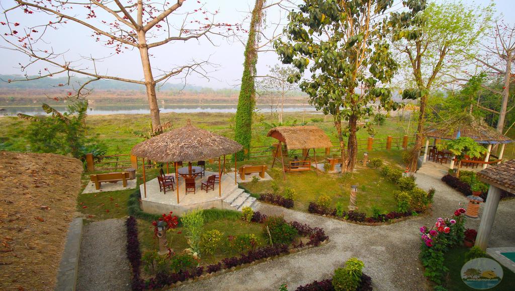 River View Jungle Camp Sauraha Exterior foto